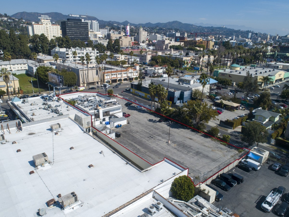 ±33,520 SF Commercial/ Redevelopment Corner Lot on Sunset Blvd in Hollywood, California. 