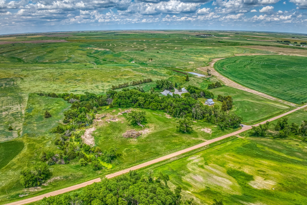 ±1,320 Acre High Fence Hunting and Agricultural Ranch